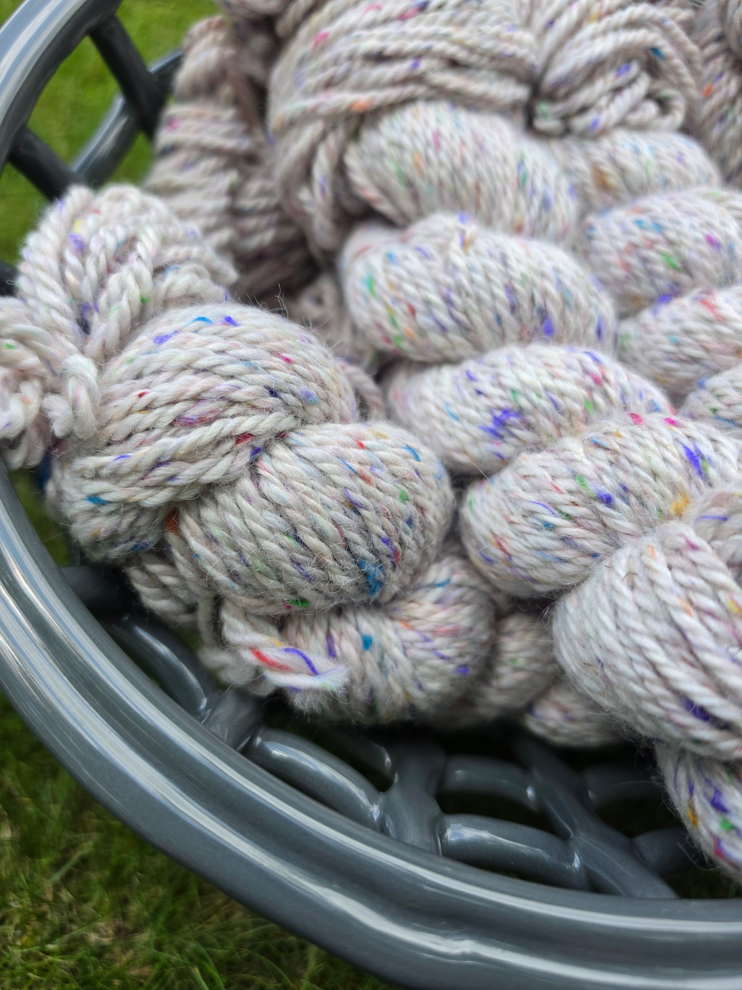 Ducky White Worsted Alpaca Yarn blended w/Sari Silk