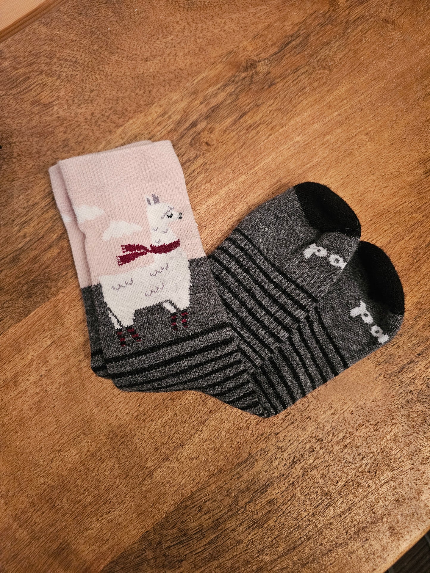 Women's Crew Fun Pink Designs Pacas Socks