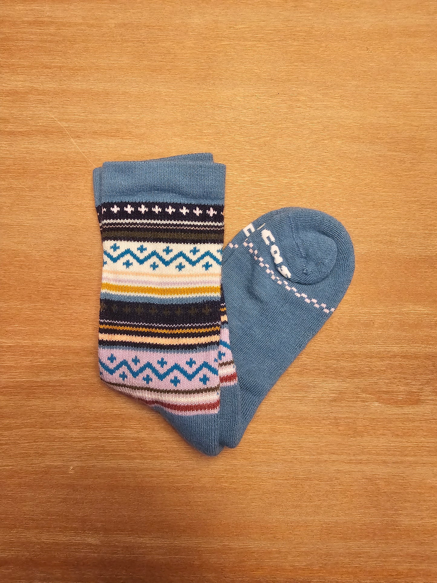 Women's Bright & Sunny Pacas Crew Socks