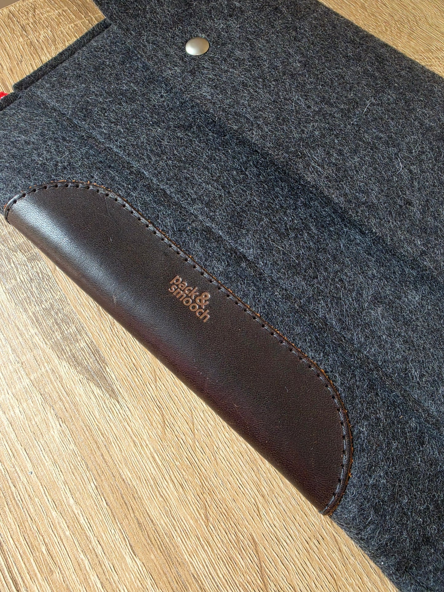 11.5" Pack & Smooch Wool Felt case for iPad Pro